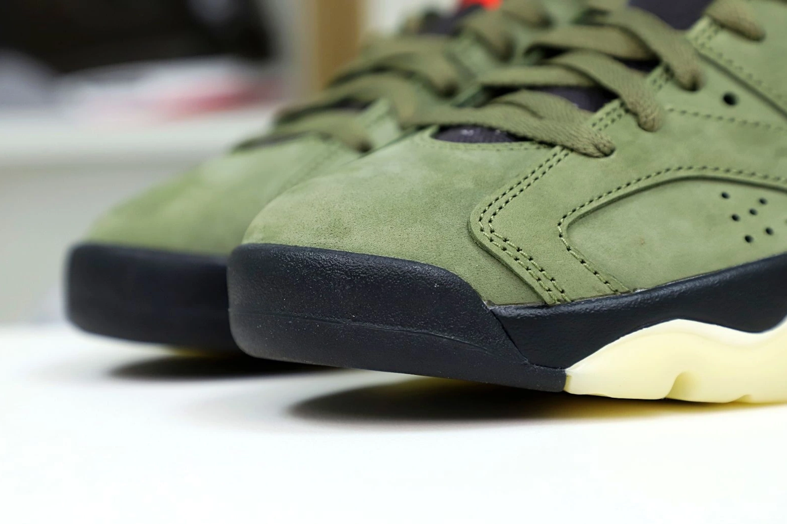SCOTT X JORDAN TRAVIS 6 'OLIVE' AIR RETRO 1019